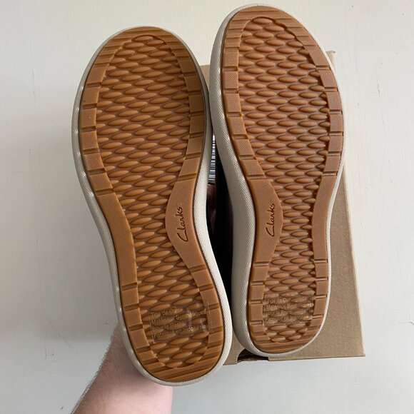 NIB NEW Clark's Women's Nalle Lace Up Leather Sneaker Bronze Metallic Sz 7 - Picture 5 of 6